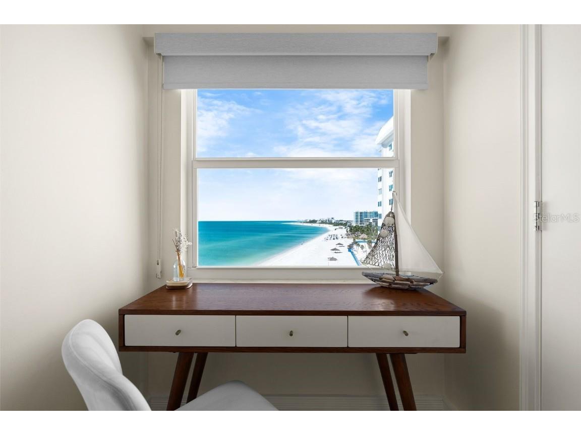 1750 Benjamin Franklin Drive #8D Sarasota FL 34236 A4673871 image25