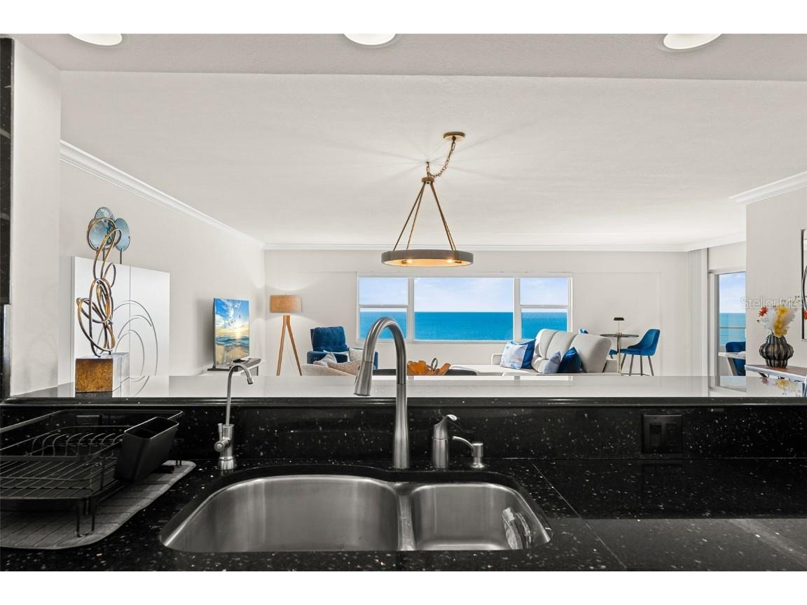 1750 Benjamin Franklin Drive #8D Sarasota FL 34236 A4673871 image7