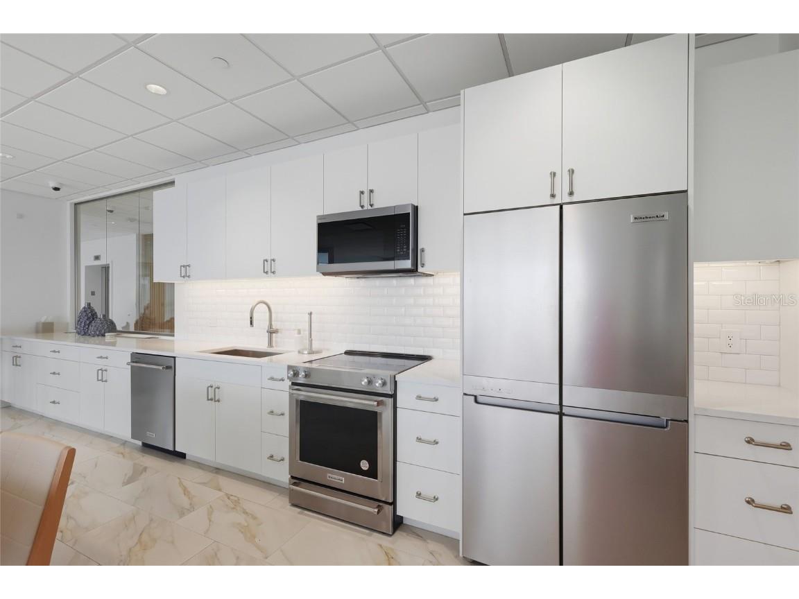 1750 Benjamin Franklin Drive #9B Sarasota FL 34236 A4674245 image32