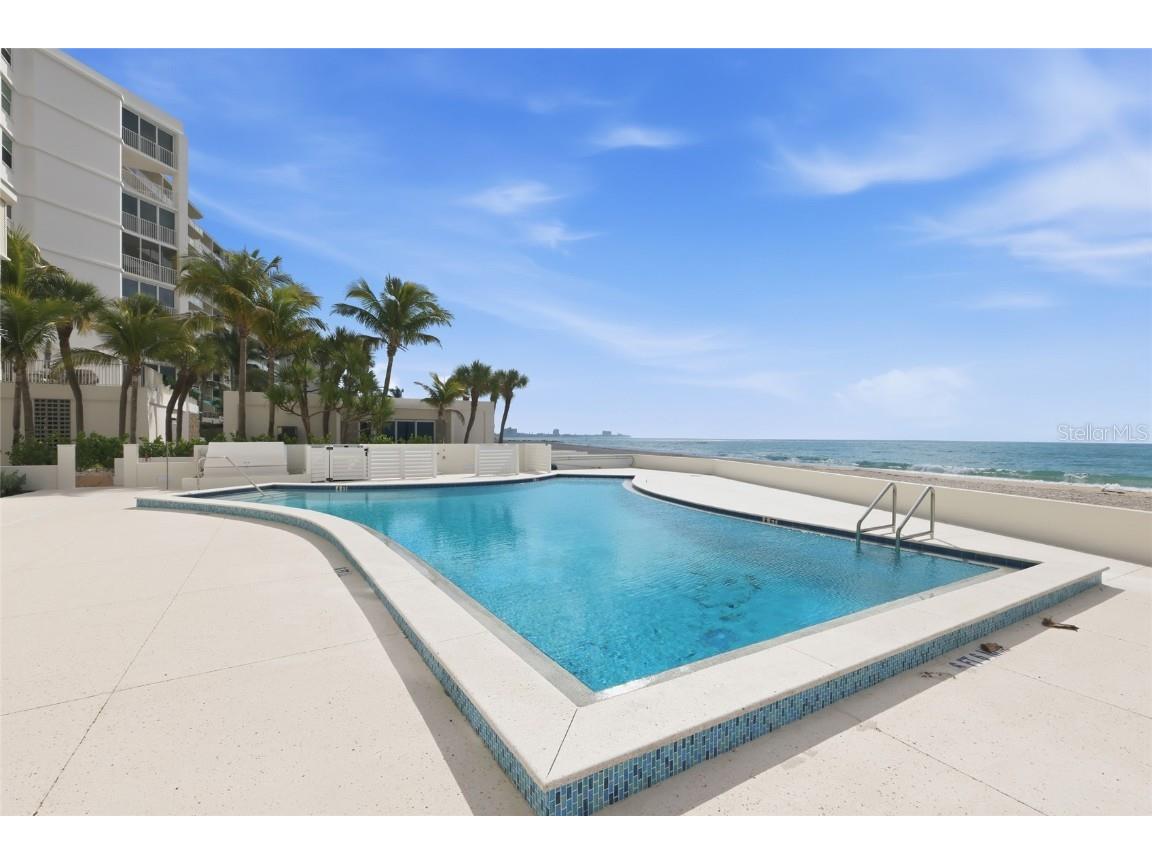 1750 Benjamin Franklin Drive #9B Sarasota FL 34236 A4674245 image33