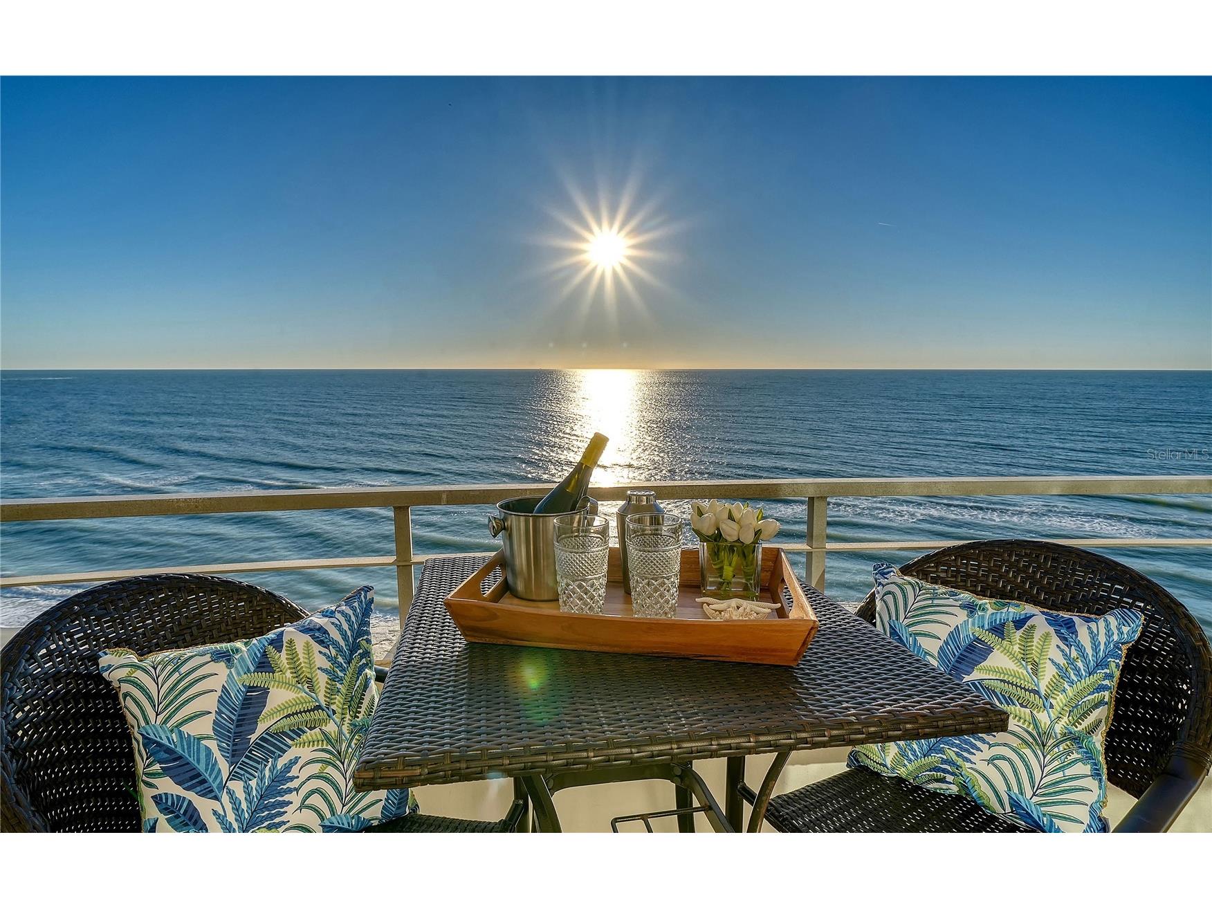 1750 Benjamin Franklin Drive #9C Sarasota FL 34236 - THE GULF A4679044 image1