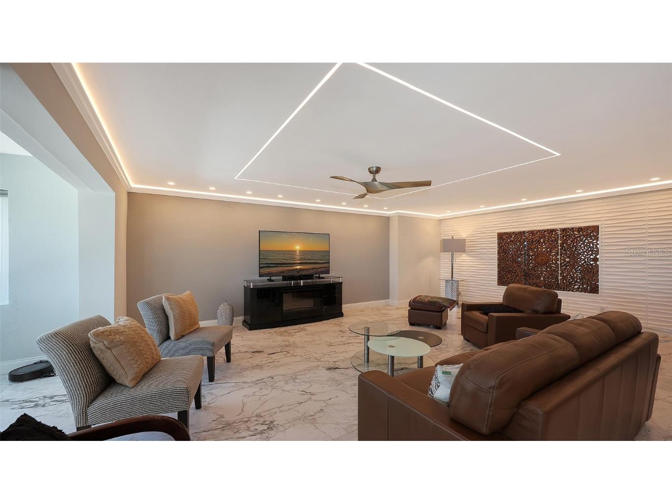 1750 Benjamin Franklin Drive #9F Sarasota FL 34236 - SARASOTA BAY AND GULF OF MEXICO A4674543 image14