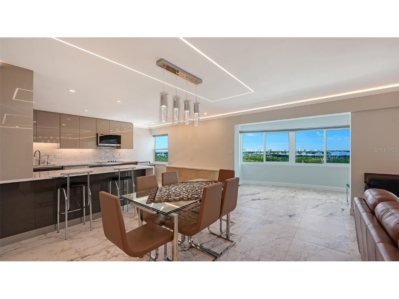 1750 Benjamin Franklin Drive #9F Sarasota FL 34236 - SARASOTA BAY AND GULF OF MEXICO A4674543 image19