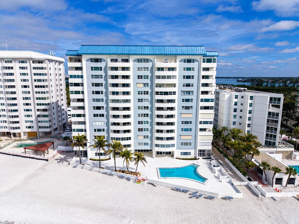 1750 Benjamin Franklin Drive #9F Sarasota FL 34236 - SARASOTA BAY AND GULF OF MEXICO A4674543 image2