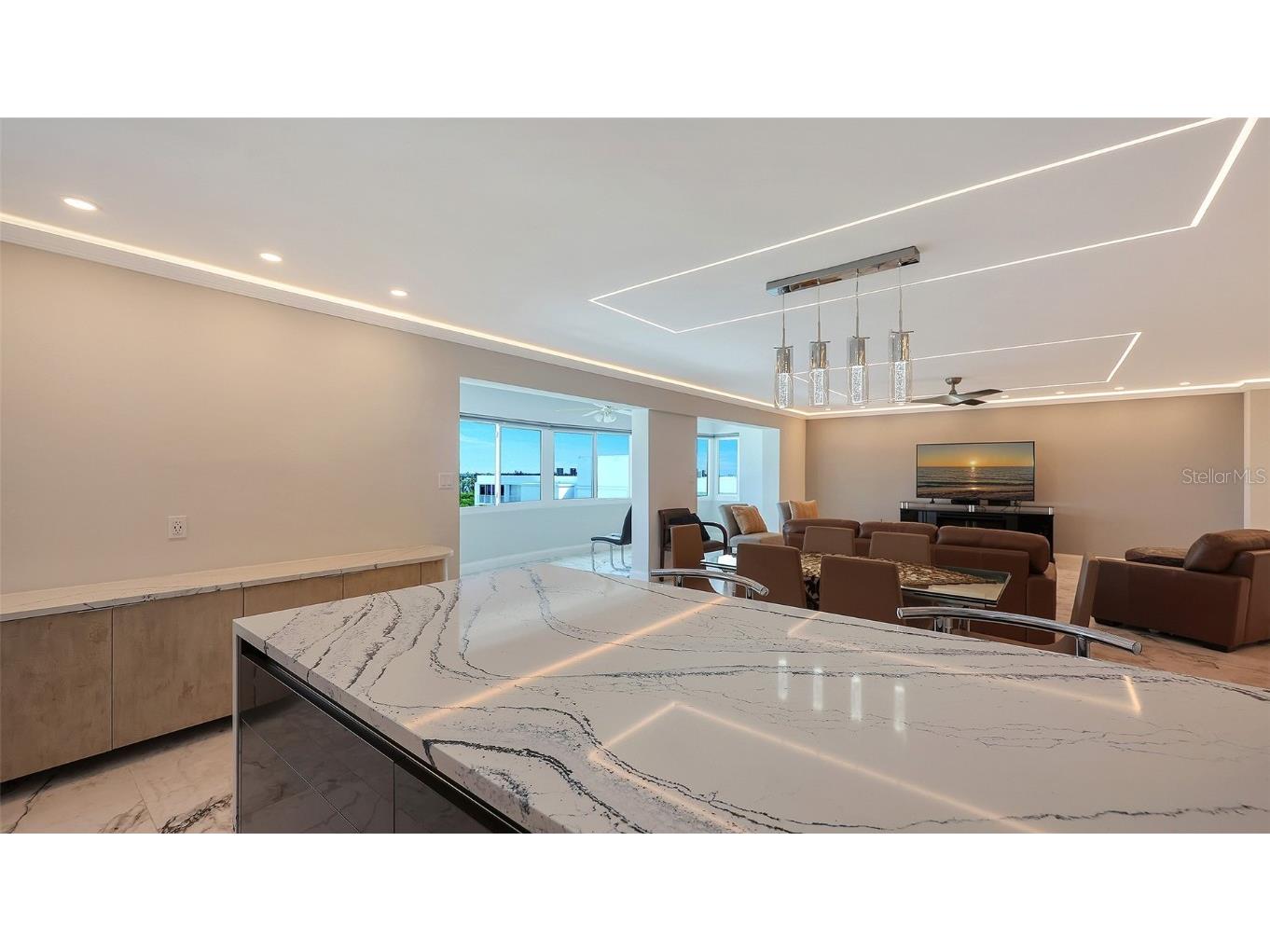 1750 Benjamin Franklin Drive #9F Sarasota FL 34236 - SARASOTA BAY AND GULF OF MEXICO A4674543 image23