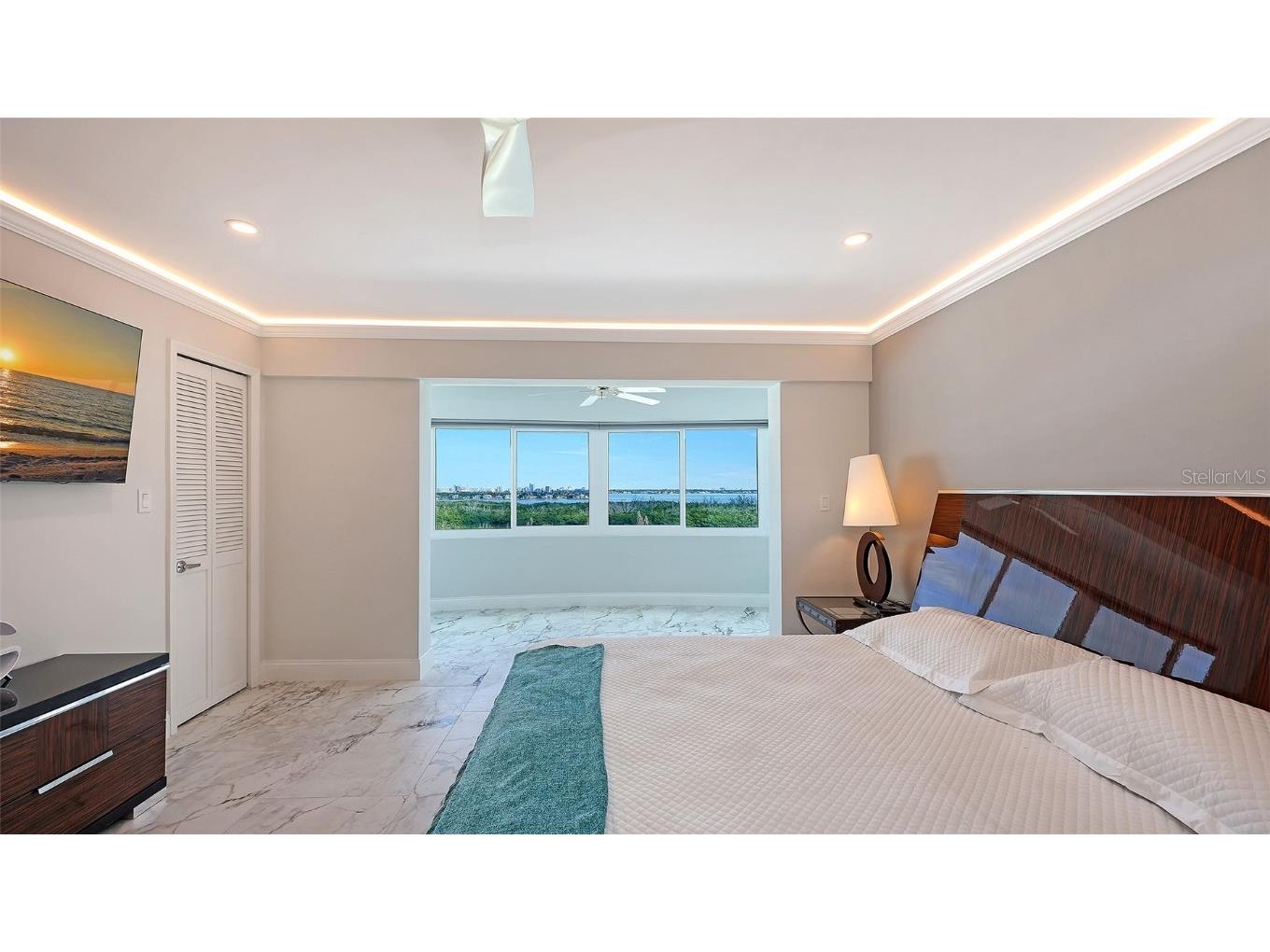 1750 Benjamin Franklin Drive #9F Sarasota FL 34236 - SARASOTA BAY AND GULF OF MEXICO A4674543 image30