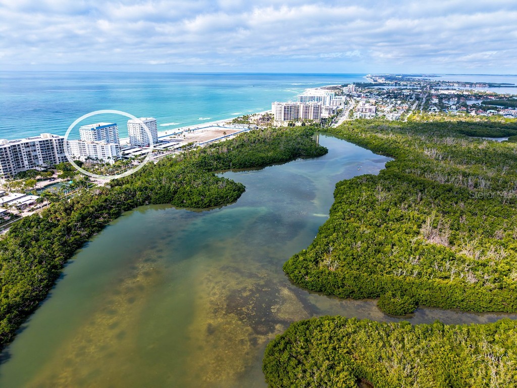 1750 Benjamin Franklin Drive #9F Sarasota FL 34236 - SARASOTA BAY AND GULF OF MEXICO A4674543 image4
