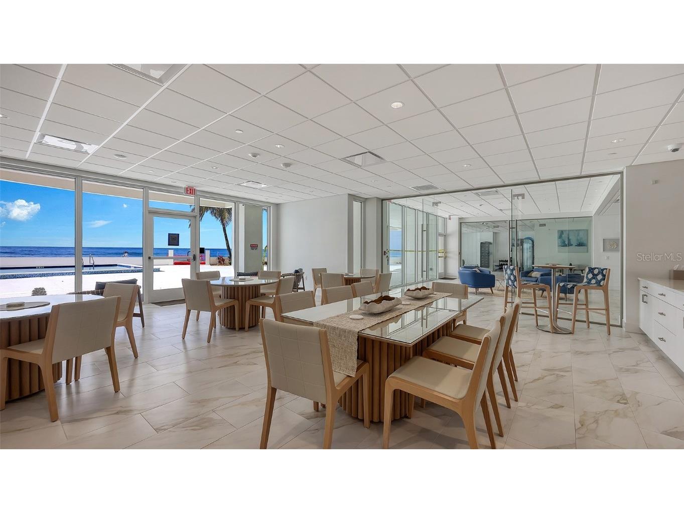 1750 Benjamin Franklin Drive #9F Sarasota FL 34236 - SARASOTA BAY AND GULF OF MEXICO A4674543 image46