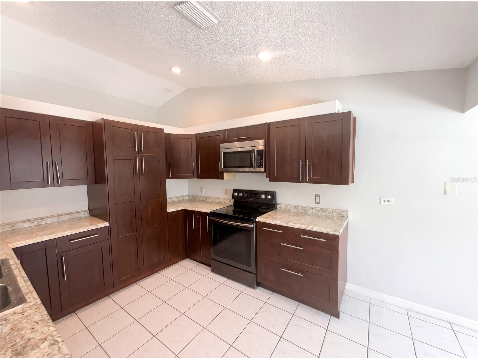 1750 Evergreen Court Kissimmee FL 34746 O6410743 image11