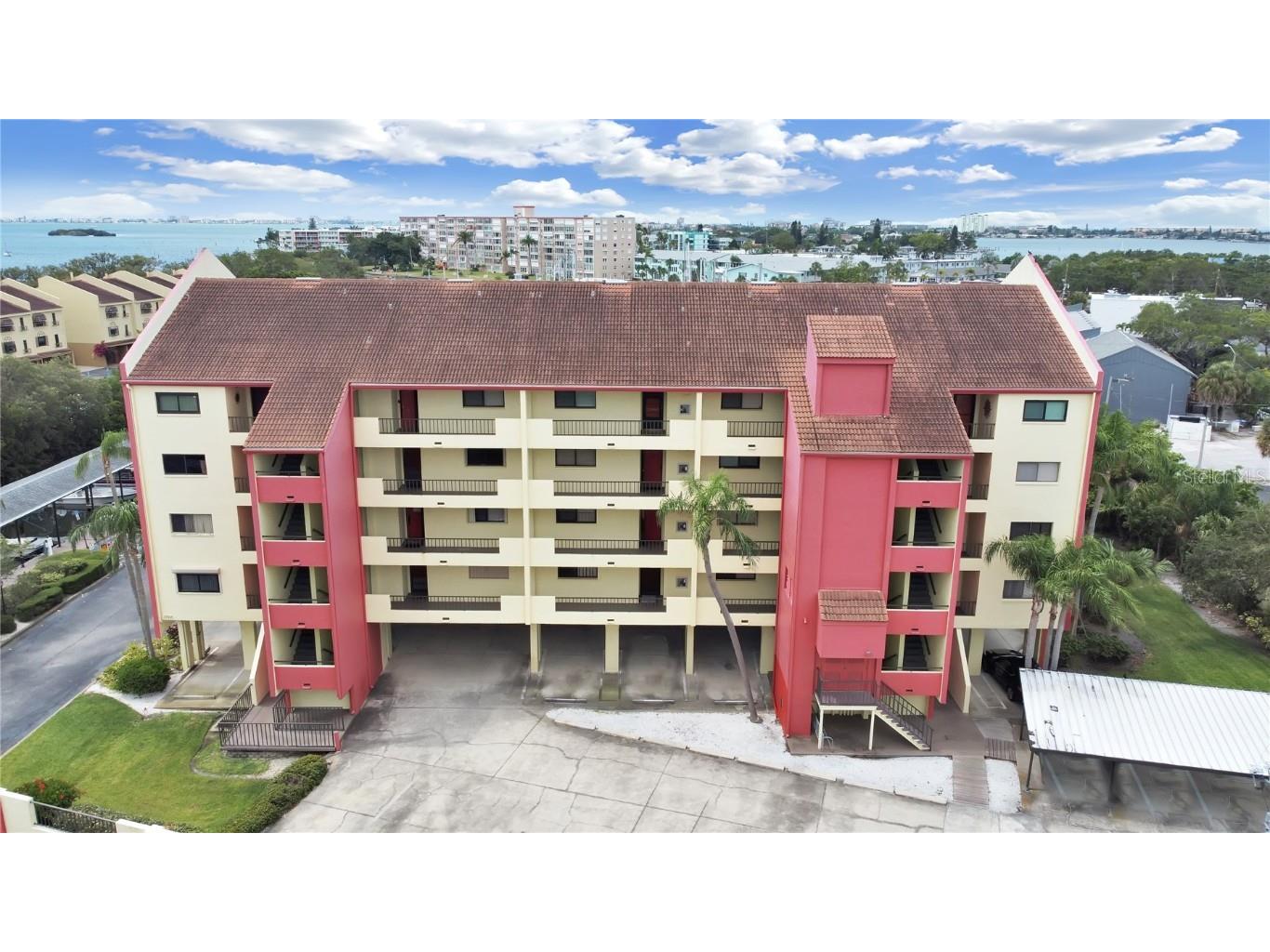 1750 Harbor Pl S #403 South Pasadena FL 33707 - BOCA CIEGA U8202747 image1