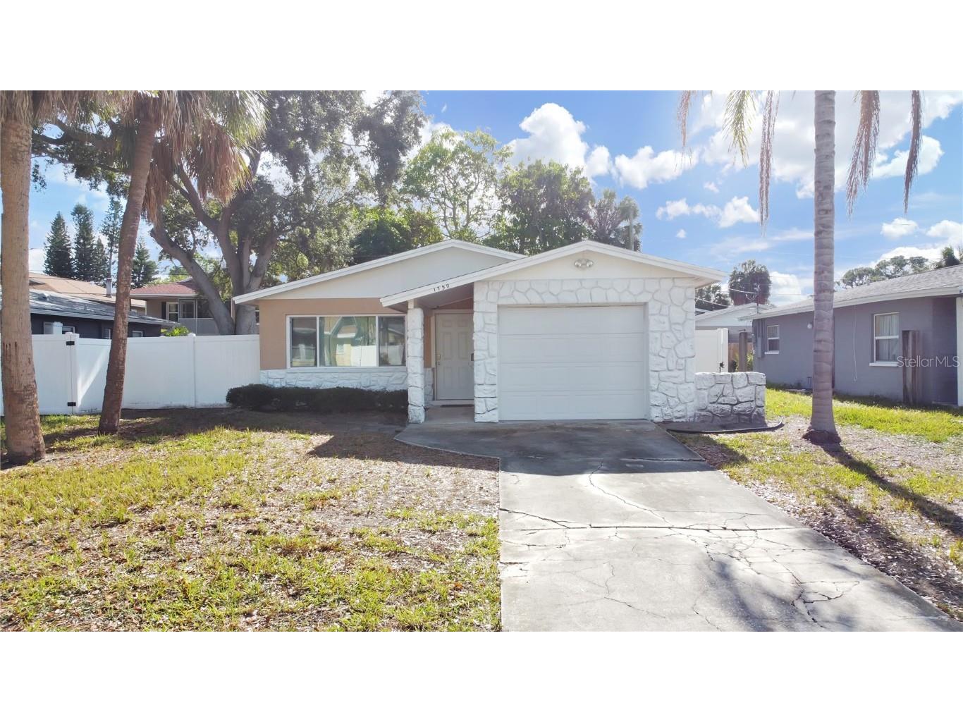 1750 Montana Avenue NE Saint Petersburg FL 33703 U8225498 image1