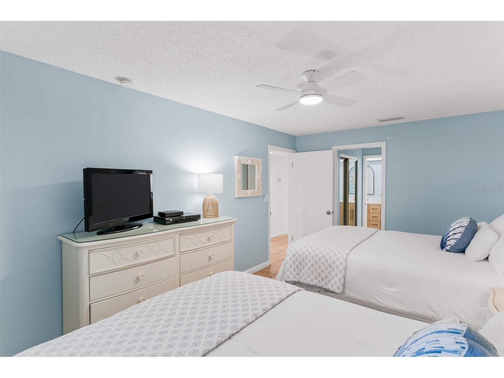17500 Gulf Boulevard #407 Redington Shores FL 33708 - GULF OF MEXICO TB8466734 image35