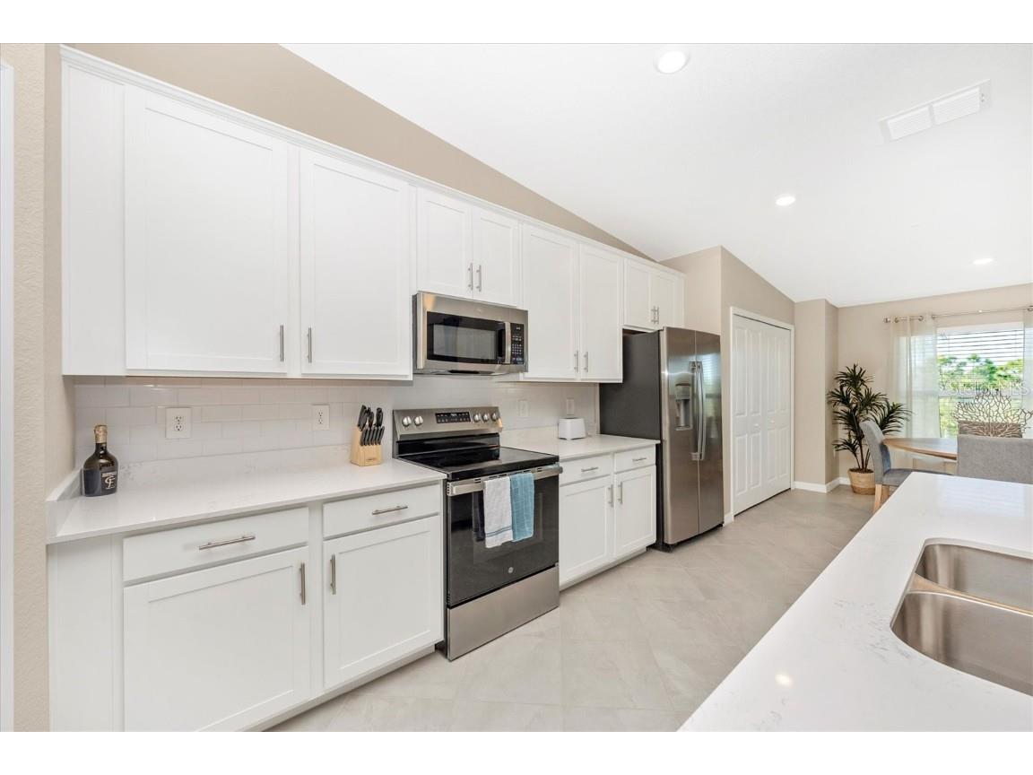 17500 Opal Sand Drive #204 Venice FL 34293 N6140703 image11