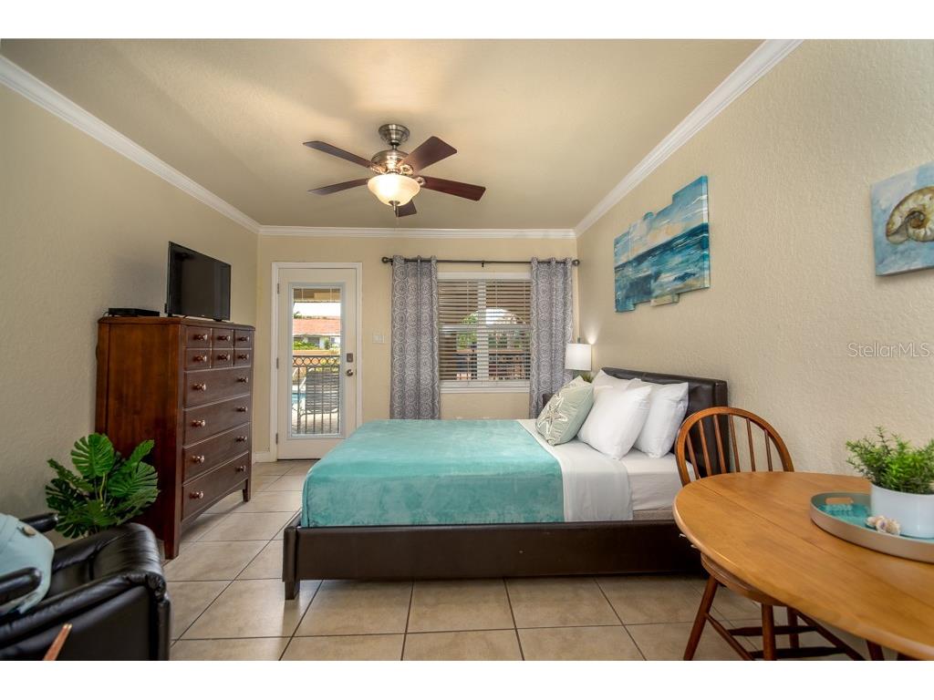 17505 Gulf Boulevard #9 Redington Shores FL 33708 U8205746 image1