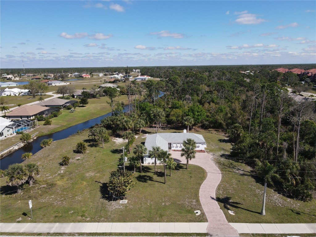 17506 Cape Horn Boulevard Punta Gorda FL 33955 C7488434 image1
