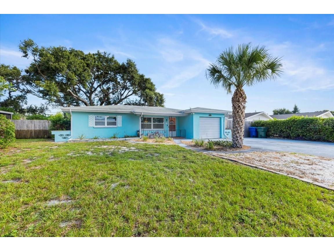 1751 8th Avenue SW Largo FL 33770 A4663318 image1