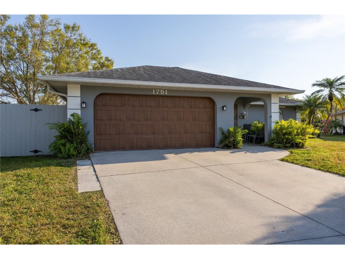 1751 Country Meadows Terrace Sarasota FL 34235 A4562345 image1