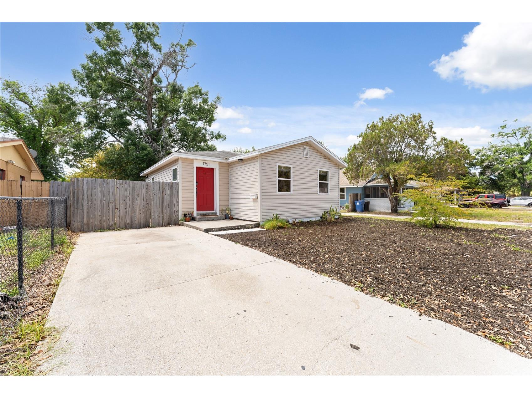 1751 Dayton Street S Saint Petersburg FL 33712 TB8504776 image3