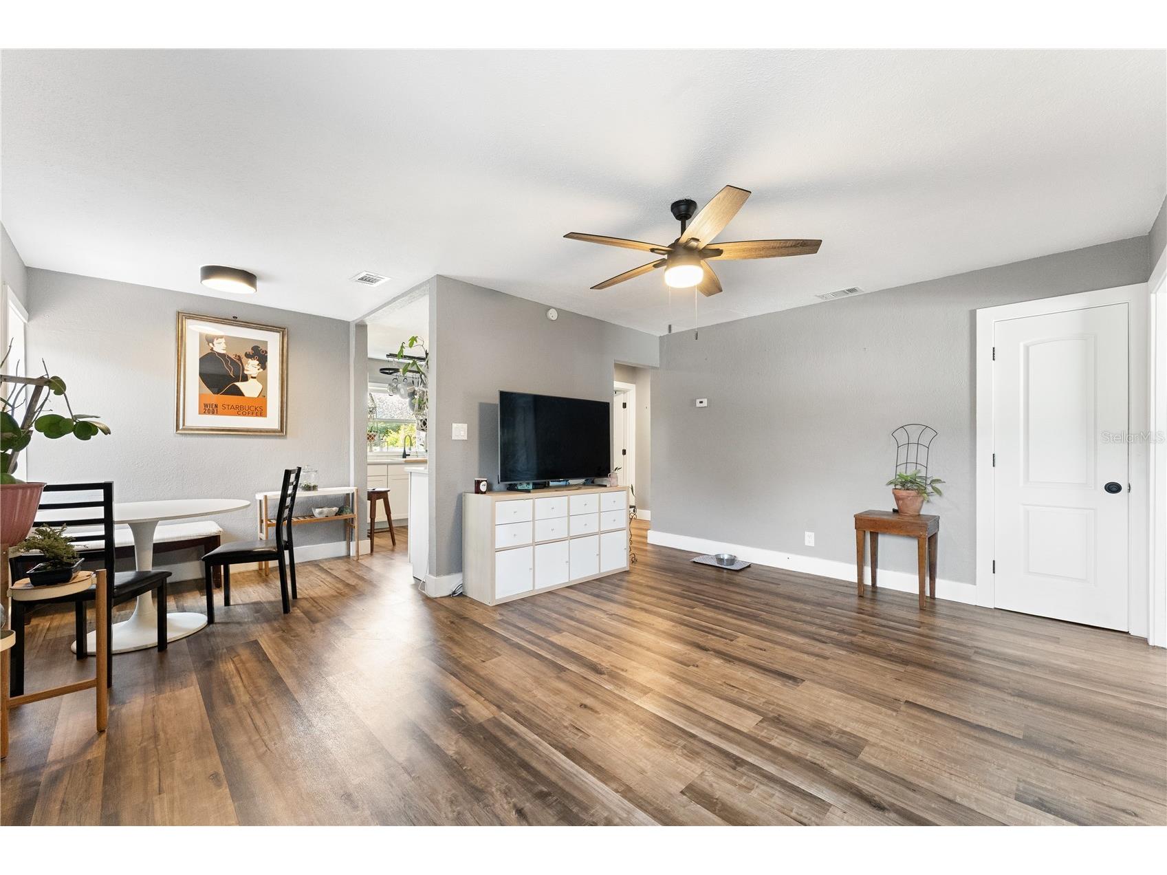 1751 Dayton Street S Saint Petersburg FL 33712 TB8504776 image5