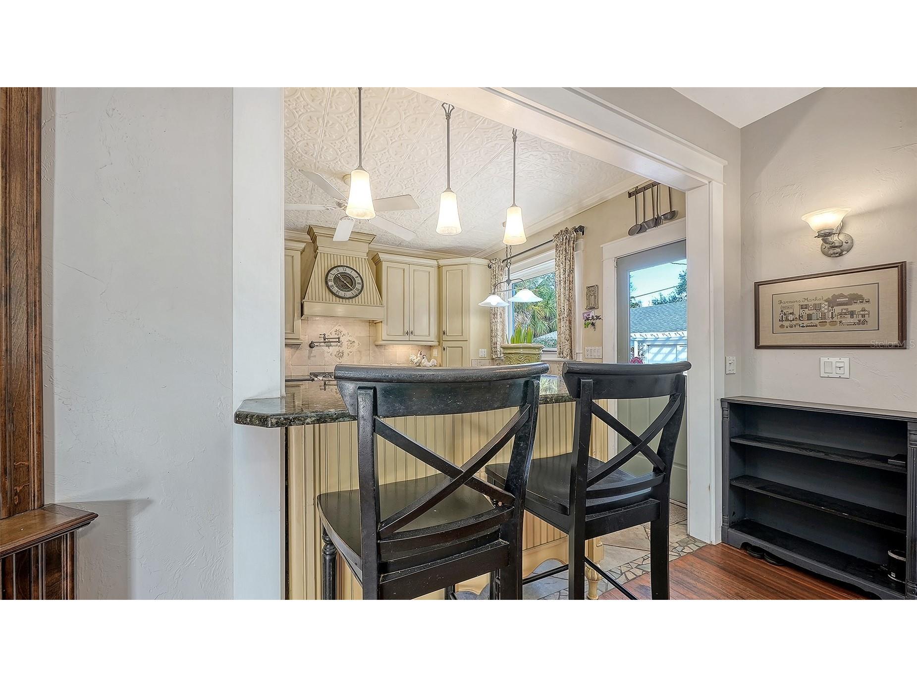 1751 Floyd Street Sarasota FL 34239 A4682724 image17