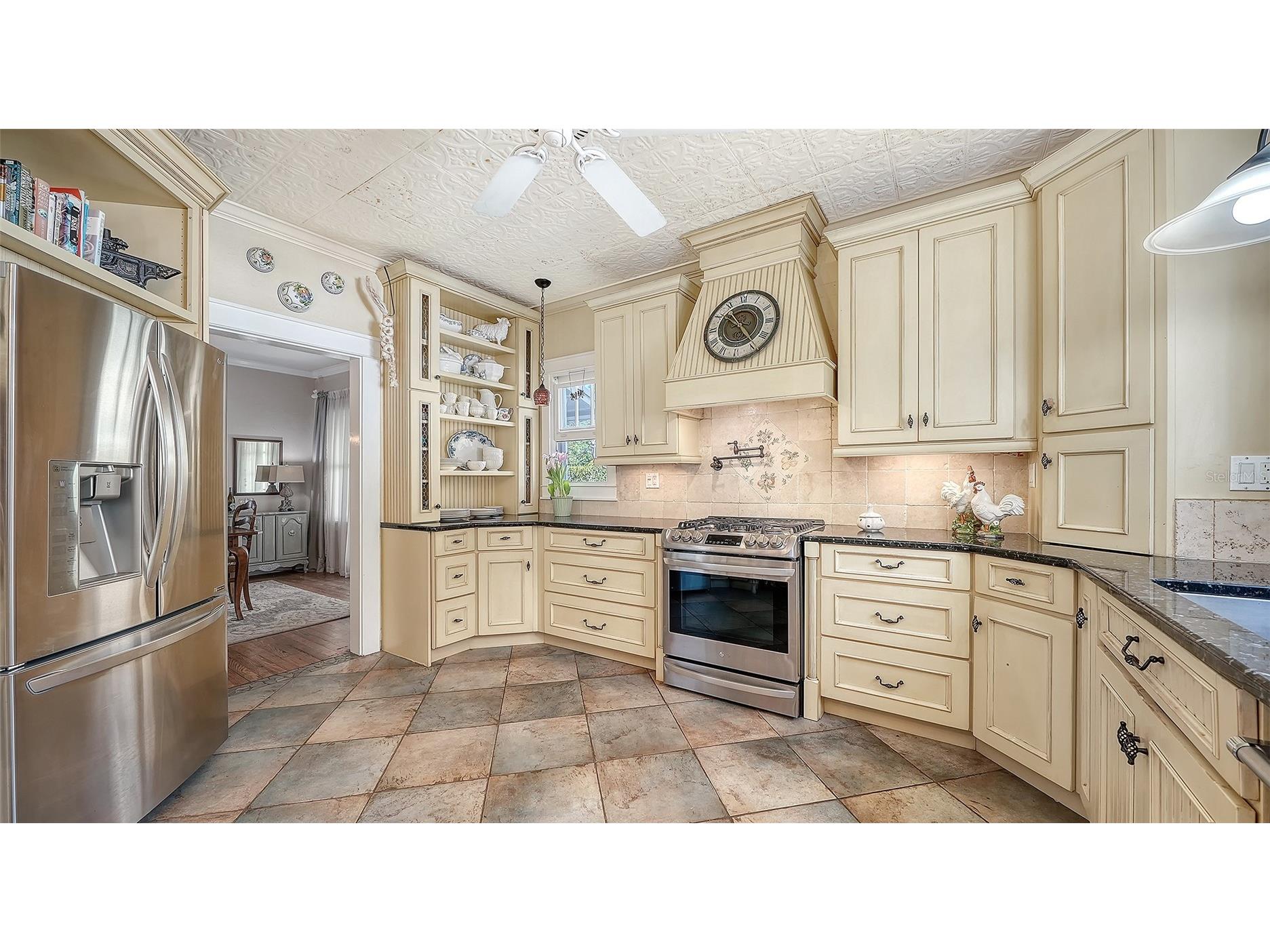 1751 Floyd Street Sarasota FL 34239 A4682724 image18