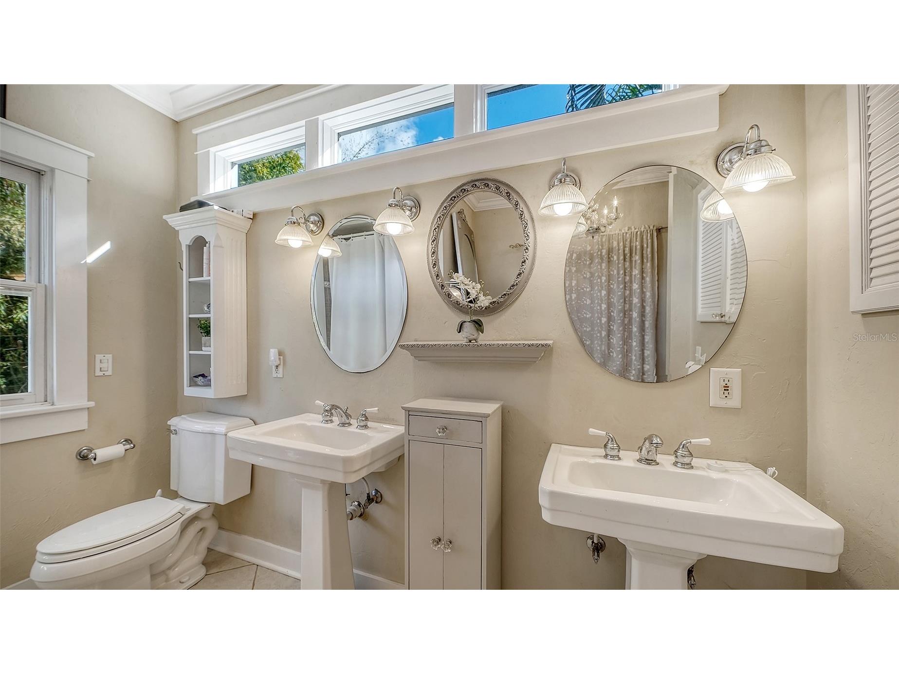 1751 Floyd Street Sarasota FL 34239 A4682724 image24