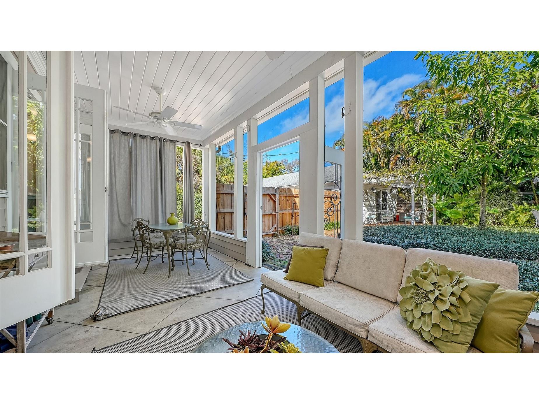 1751 Floyd Street Sarasota FL 34239 A4682724 image35
