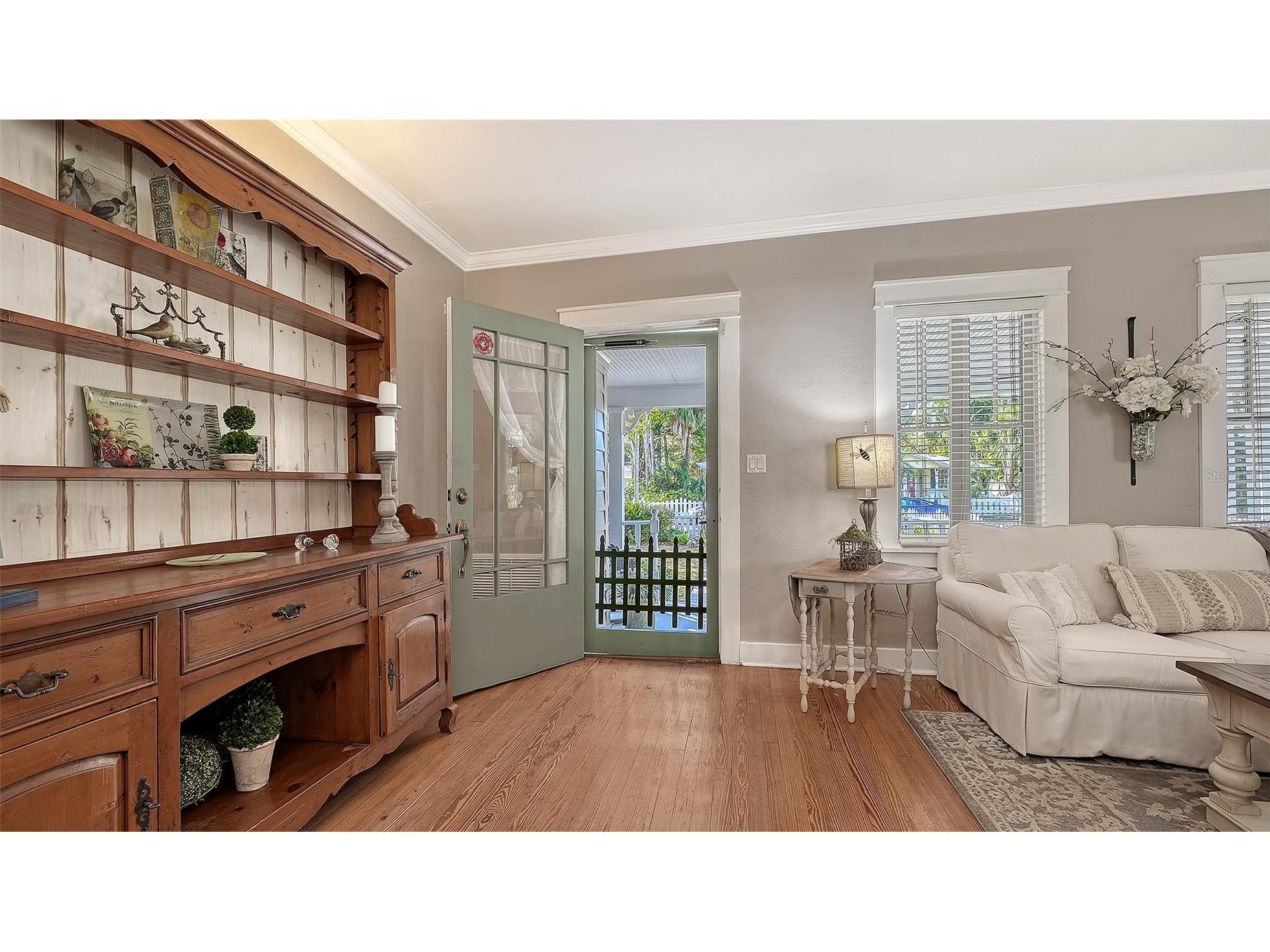1751 Floyd Street Sarasota FL 34239 A4682724 image6