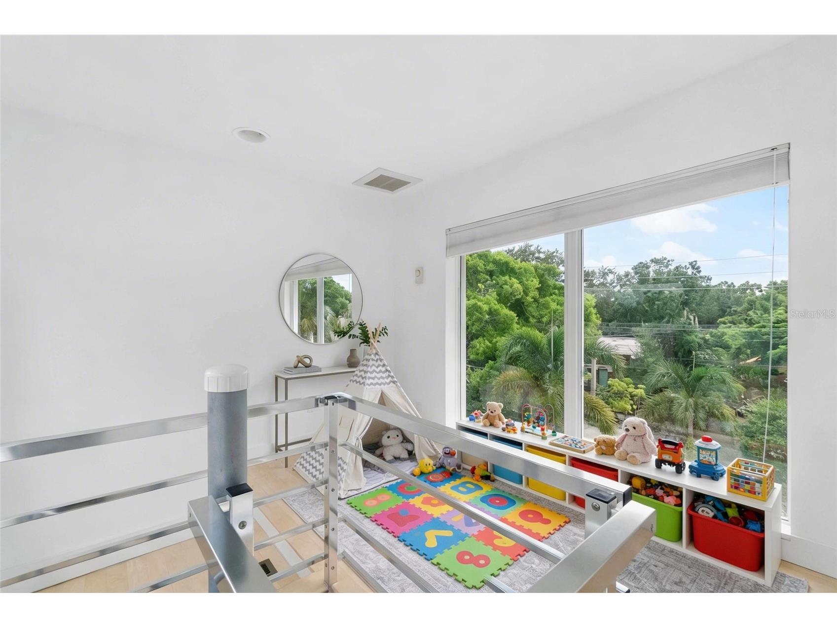 1751 Hawthorne Street Sarasota FL 34239 A4689684 image30