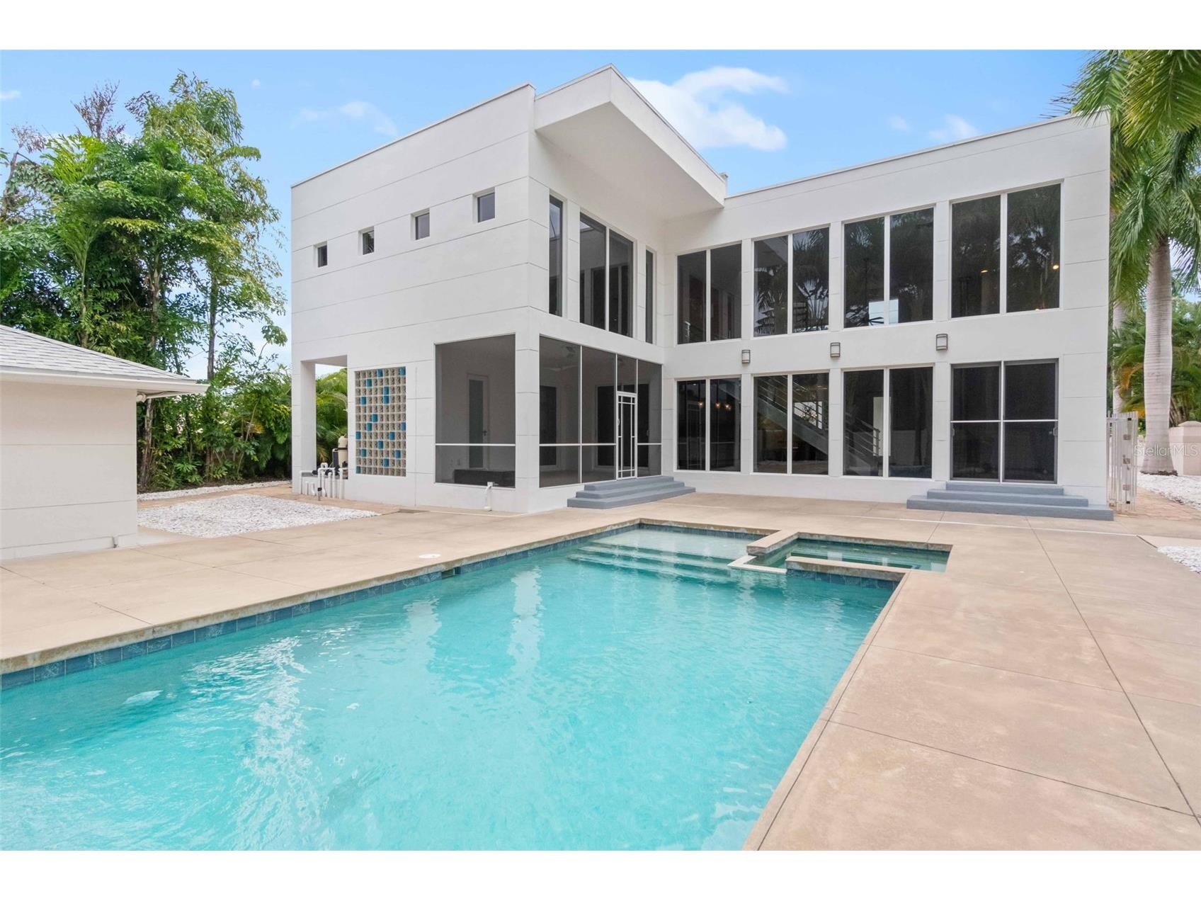 1751 Hawthorne Street Sarasota FL 34239 A4689684 image38