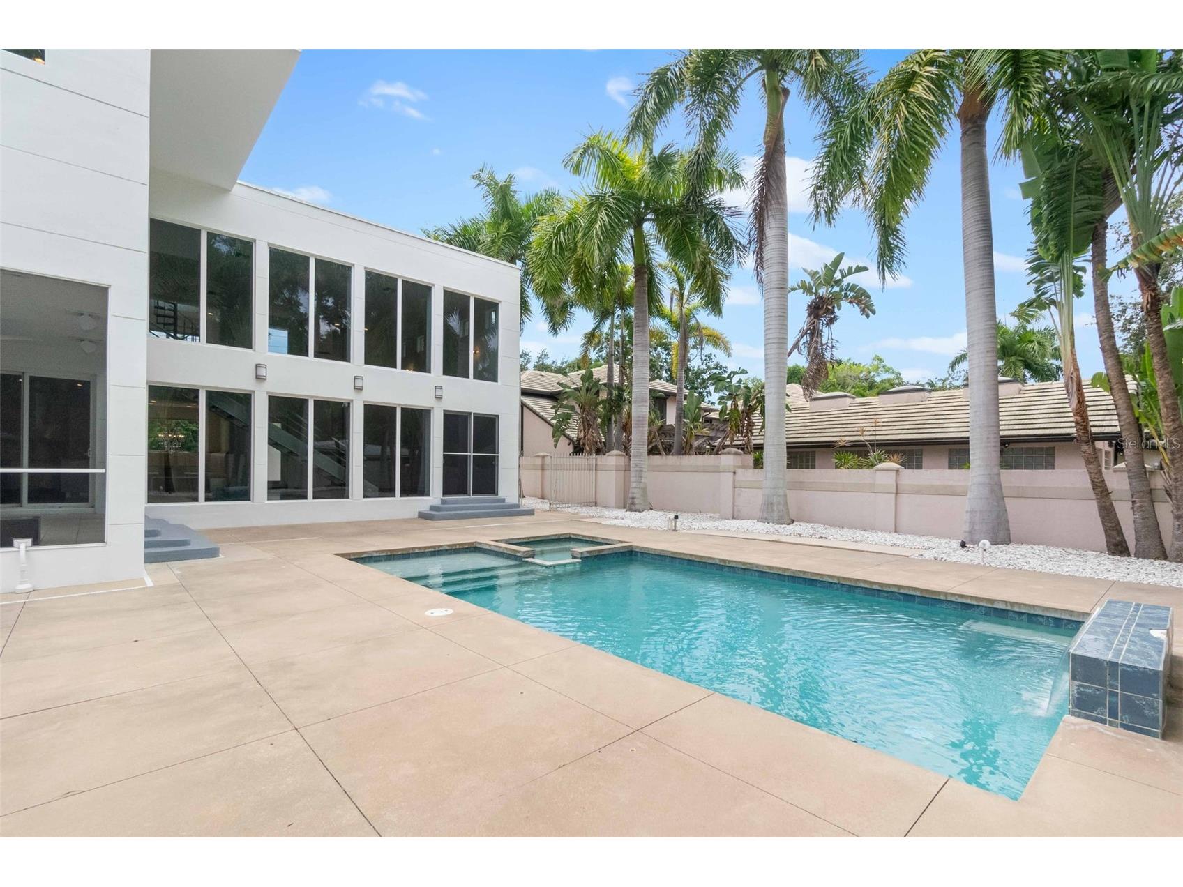 1751 Hawthorne Street Sarasota FL 34239 A4689684 image39