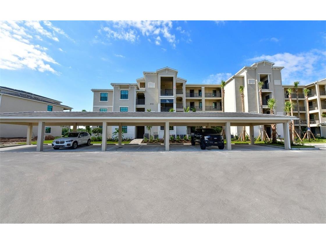 17520 Gawthrop Drive #203 Lakewood Ranch FL 34211 A4465678 image2