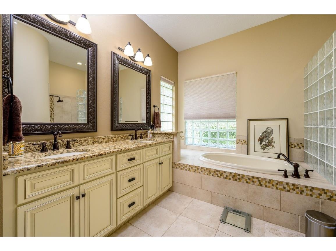 17521 Edinburgh Drive Tampa FL 33647 TB8432449 image22