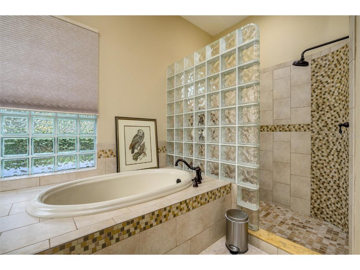 17521 Edinburgh Drive Tampa FL 33647 TB8432449 image23