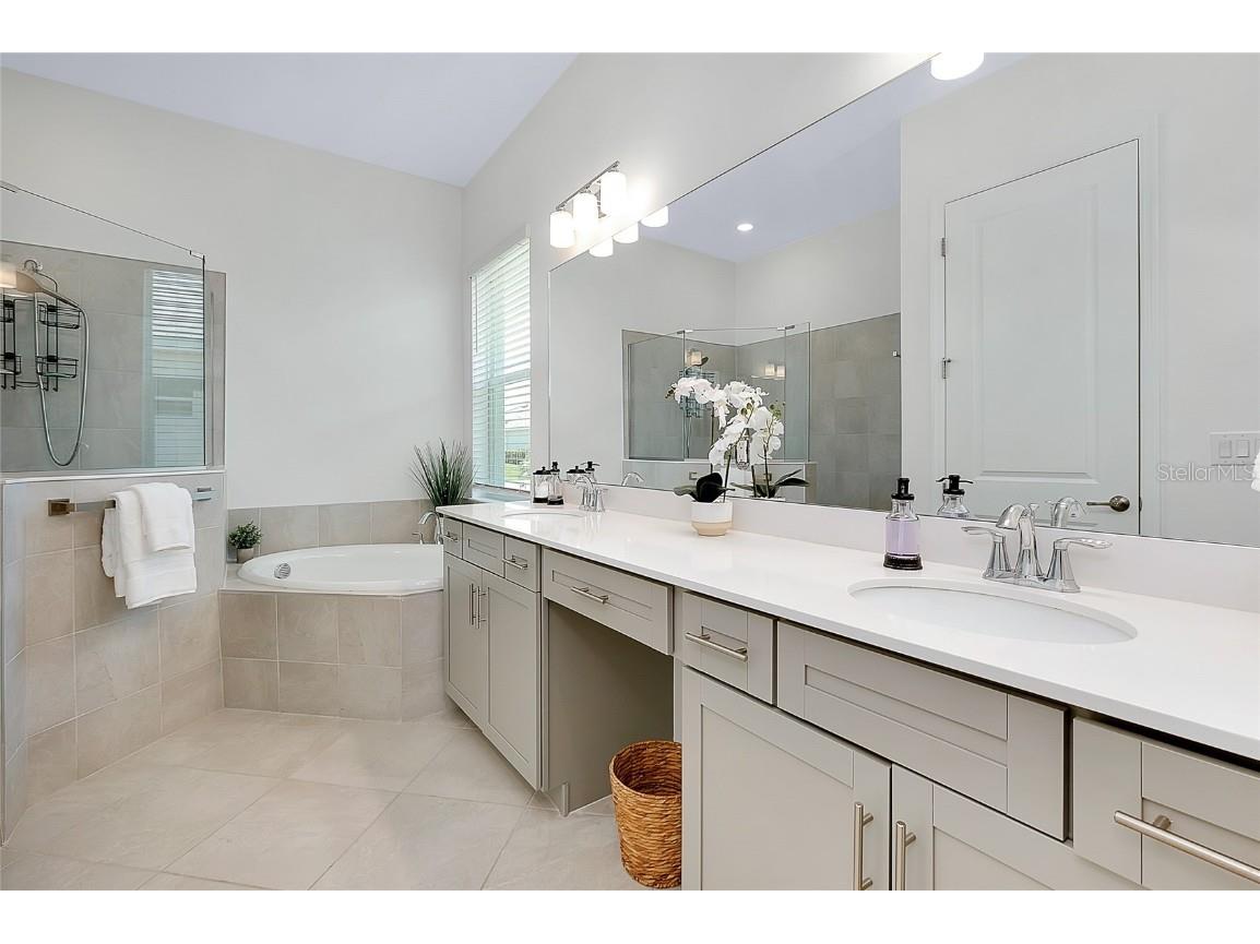 17525 Jadestone Court Venice FL 34293 N6139269 image28