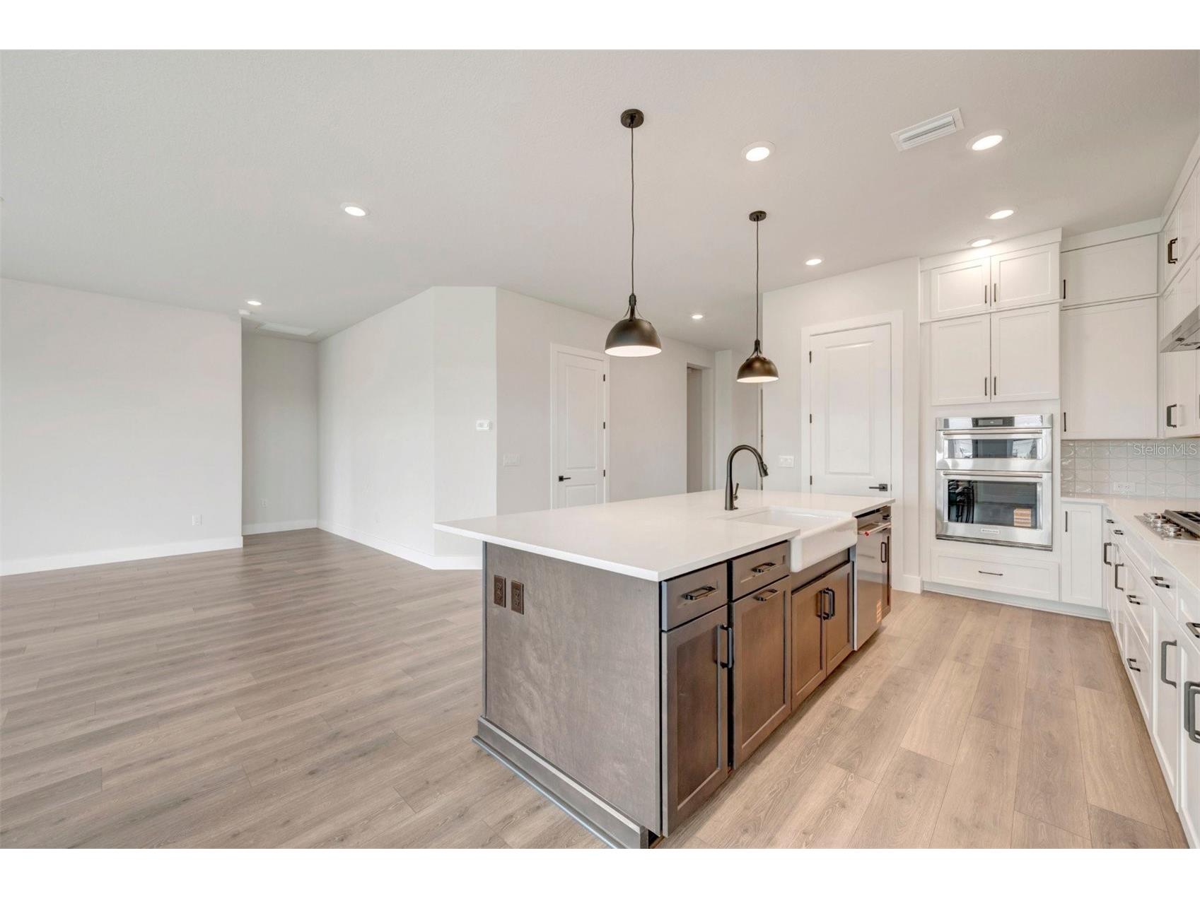 17526 Foxtail Loop Venice FL 34293 TB8499803 image3