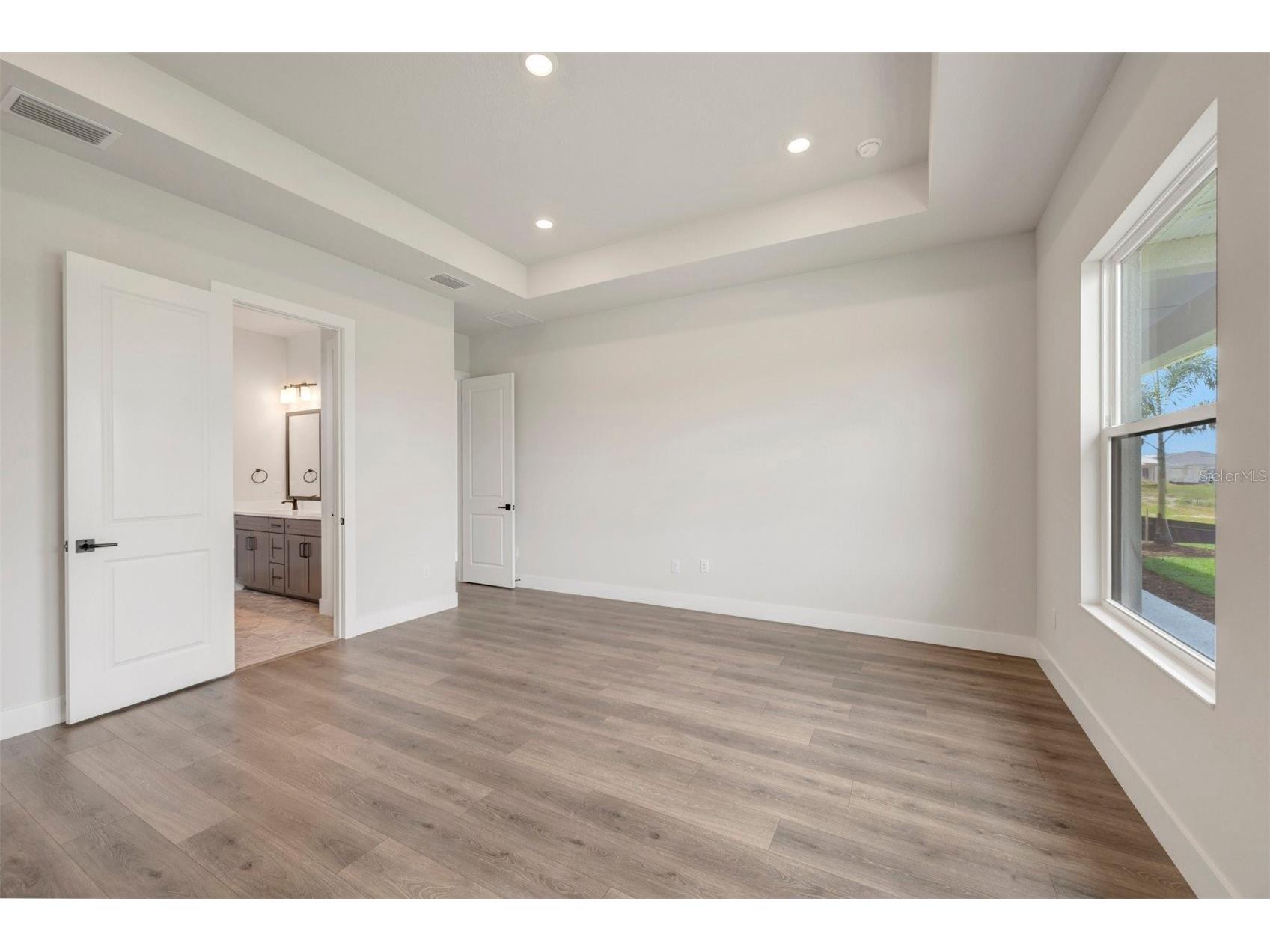 17526 Foxtail Loop Venice FL 34293 TB8499803 image8