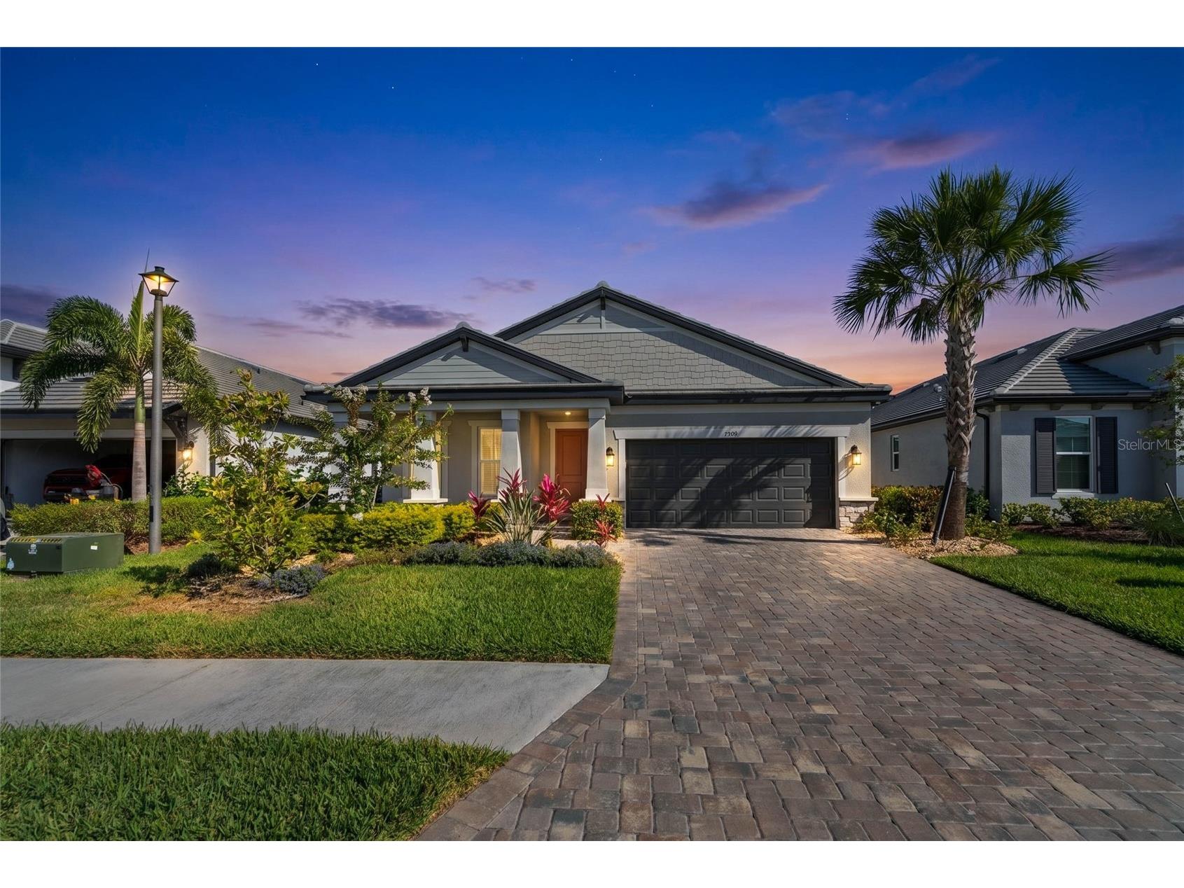 17526 Savory Mist Circle Bradenton FL 34211 A4690450 image1