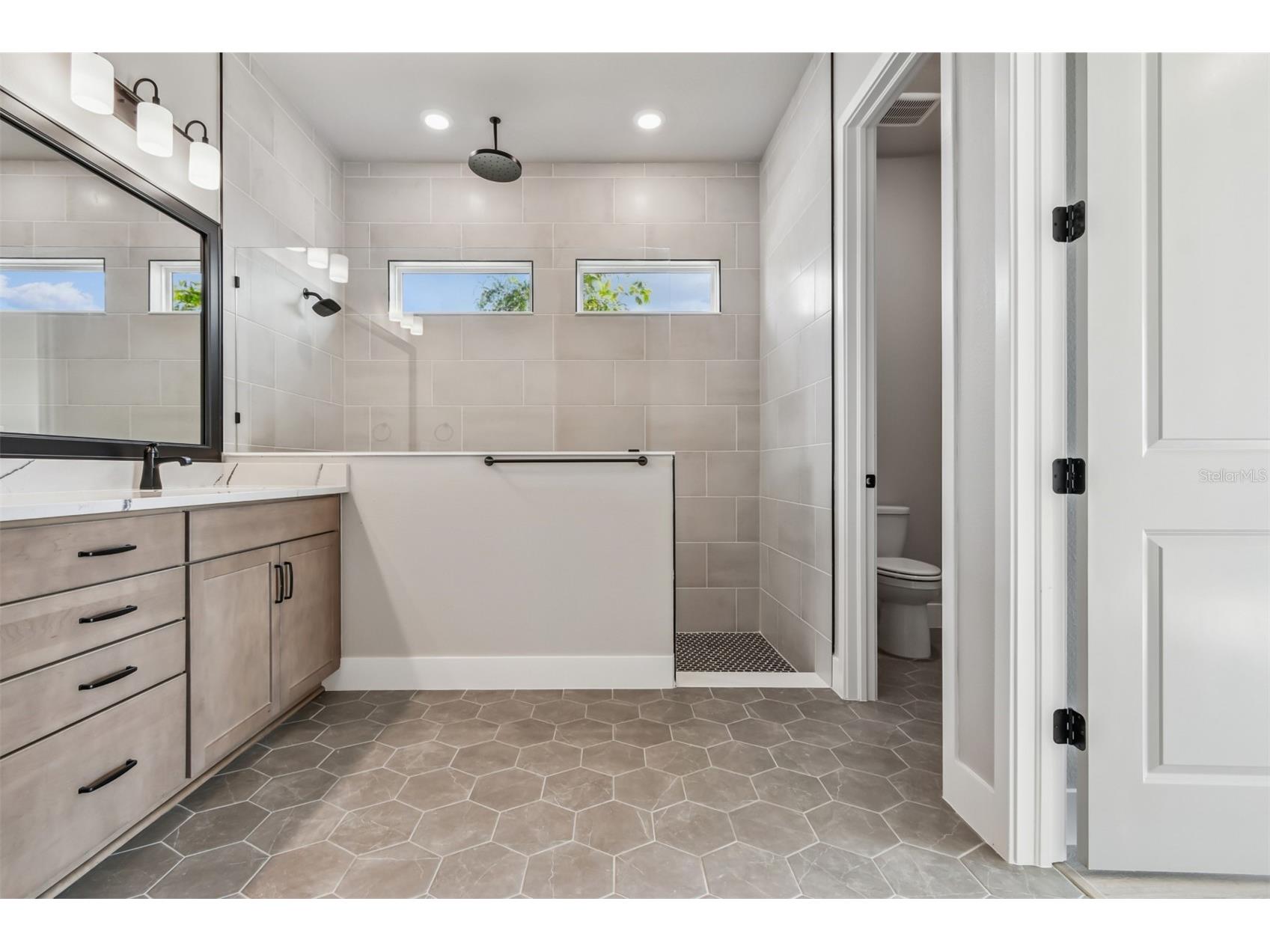 17527 Foxtail Loop Venice FL 34293 TB8420094 image25