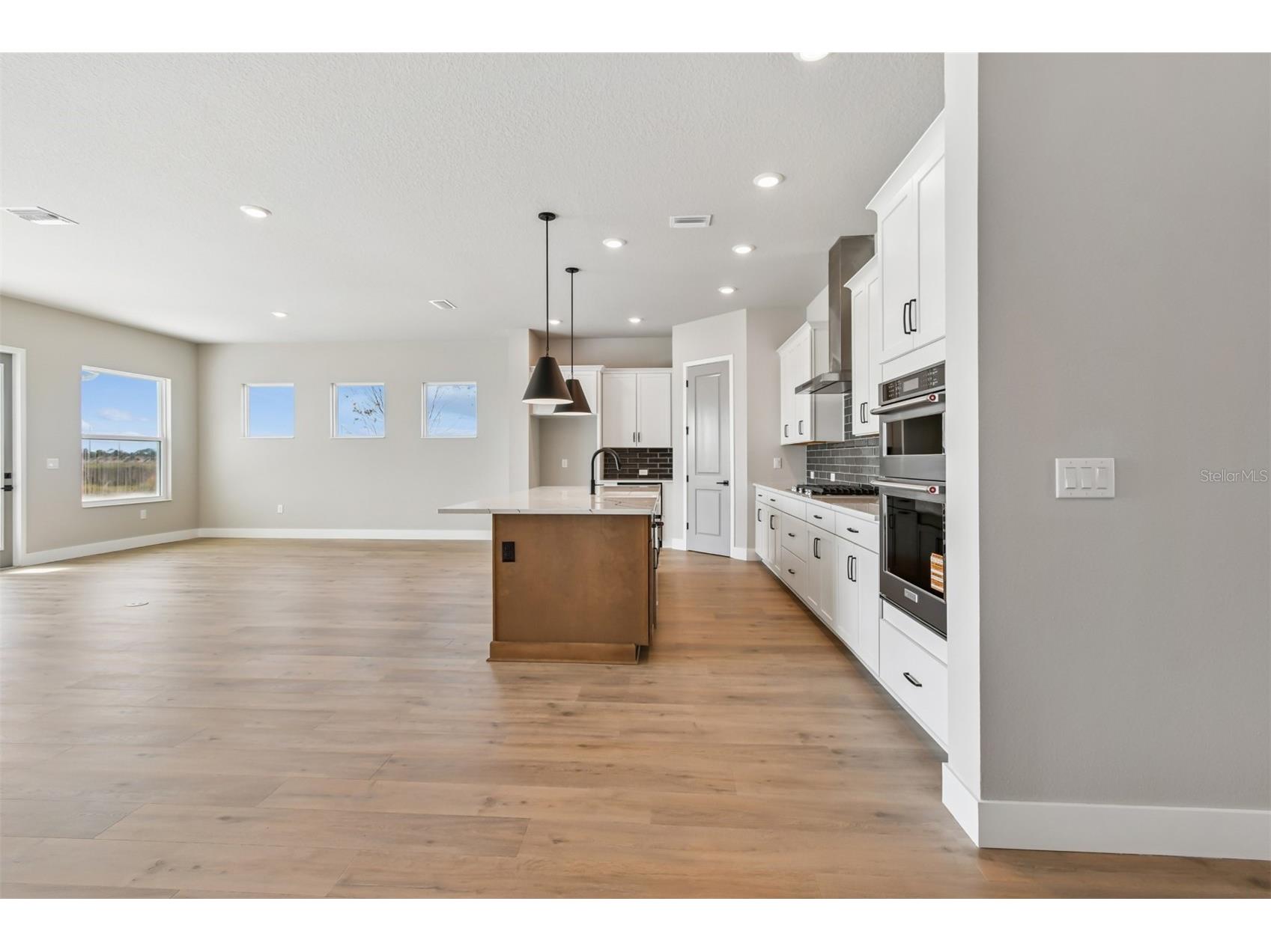 17527 Foxtail Loop Venice FL 34293 TB8420094 image4