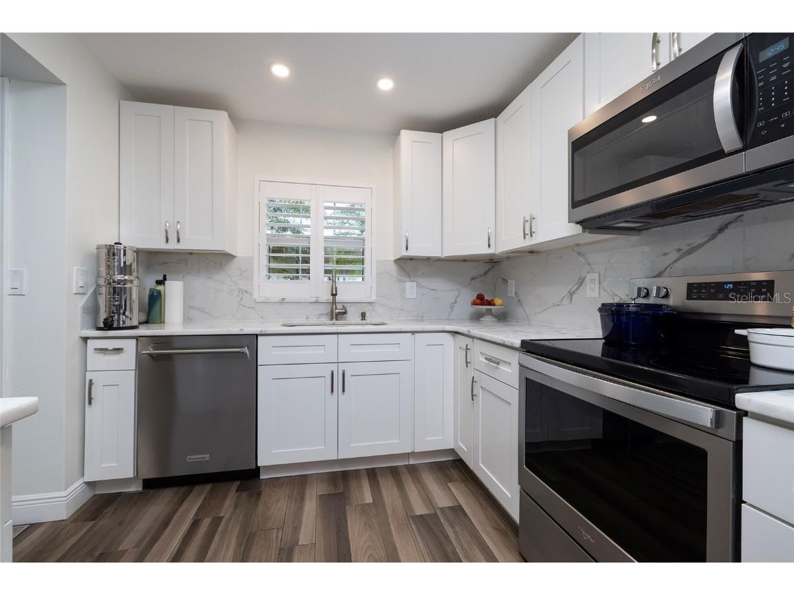 1753 Belleair Forest Drive #D3 Belleair FL 33756 TB8447860 image4