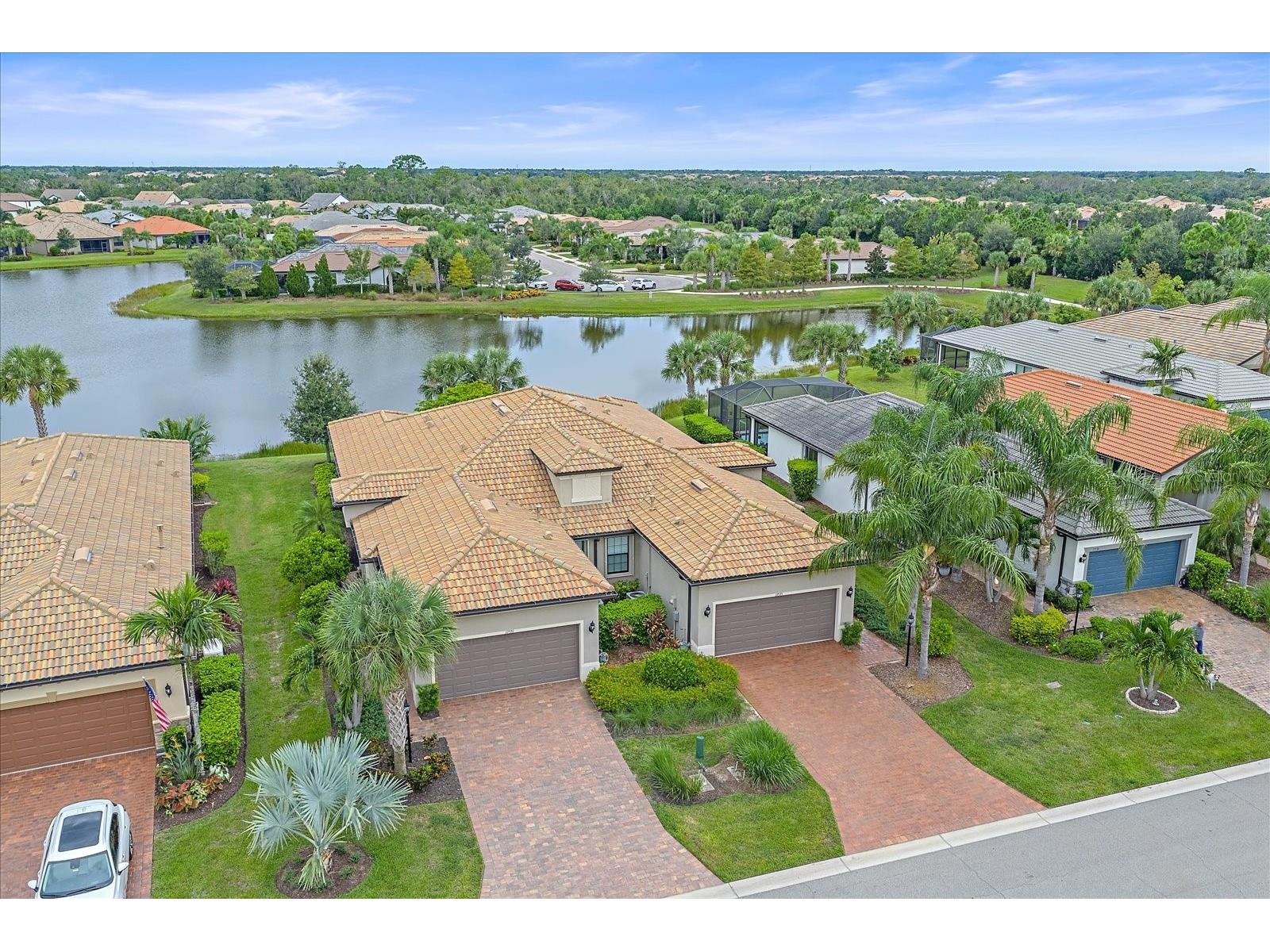 17535 Hampton Falls Terrace Bradenton FL 34202 A4664027 image2