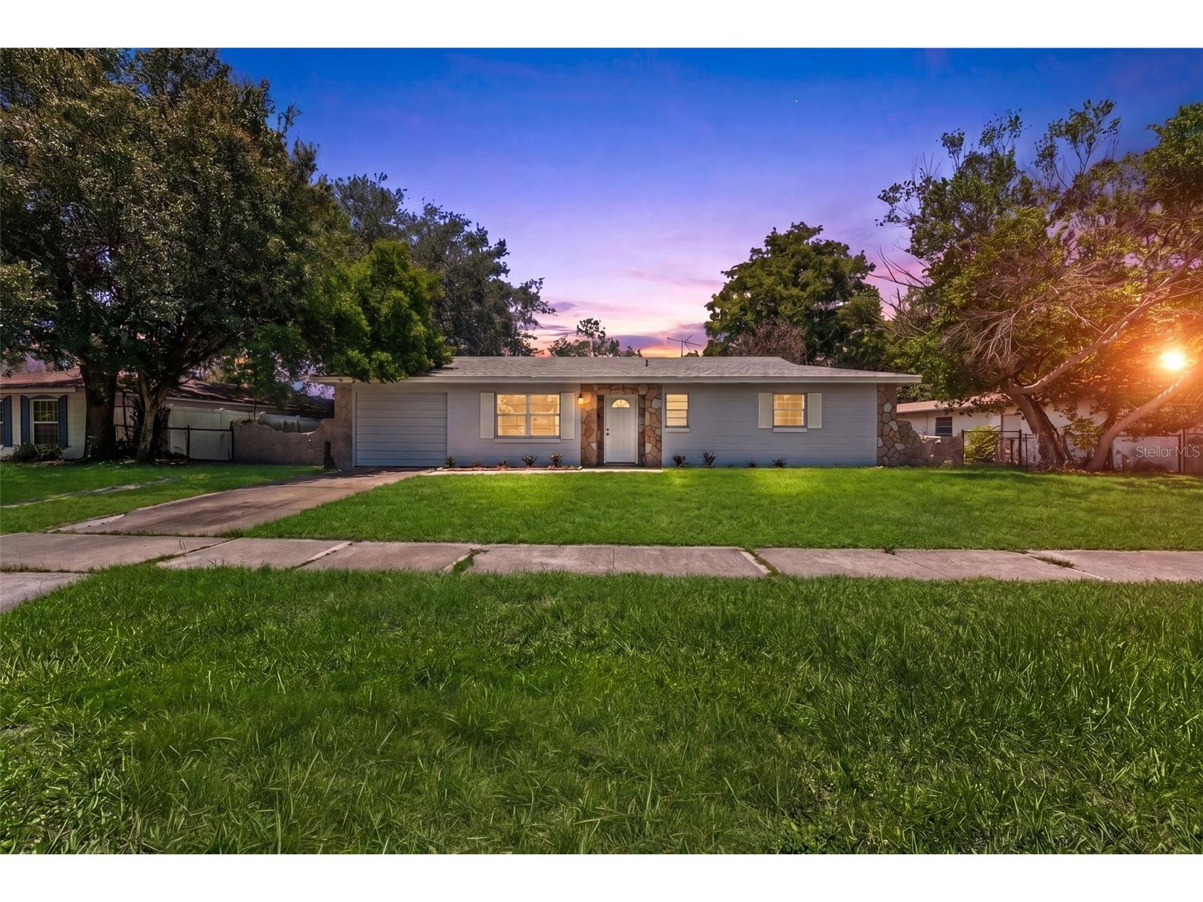 1754 Foxboro Drive Orlando FL 32812 - LAKE FRONTAGE: LAKE GILES O6419633 image1