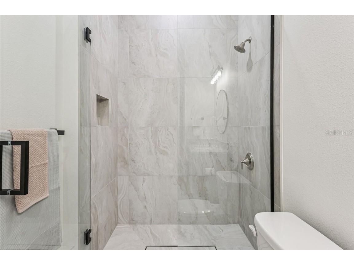 17540 Third Street Montverde FL 34756 - LAKE APOPKA G5103645 image38