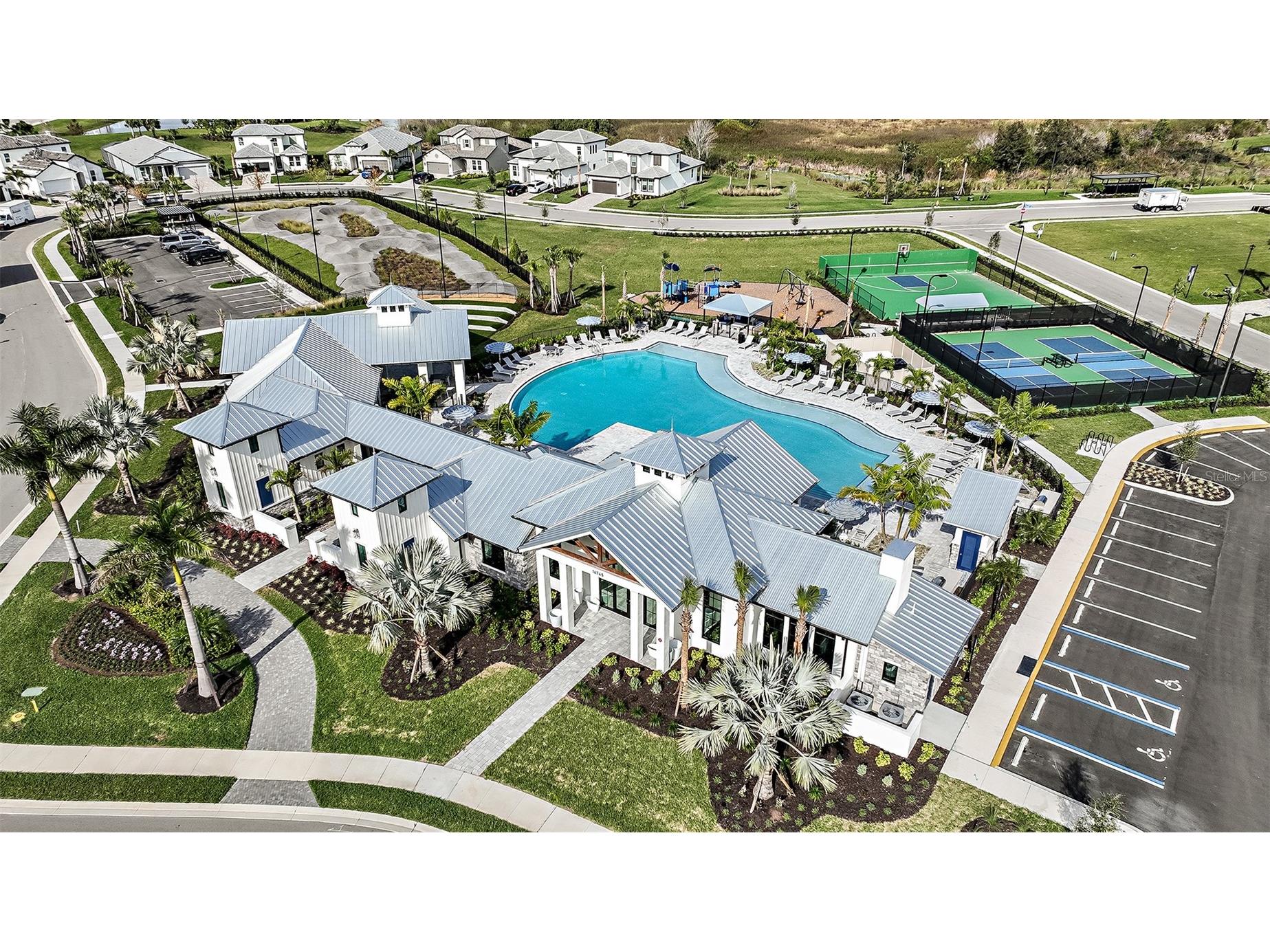 17542 Savory Mist Circle Bradenton FL 34211 R4910664 image5