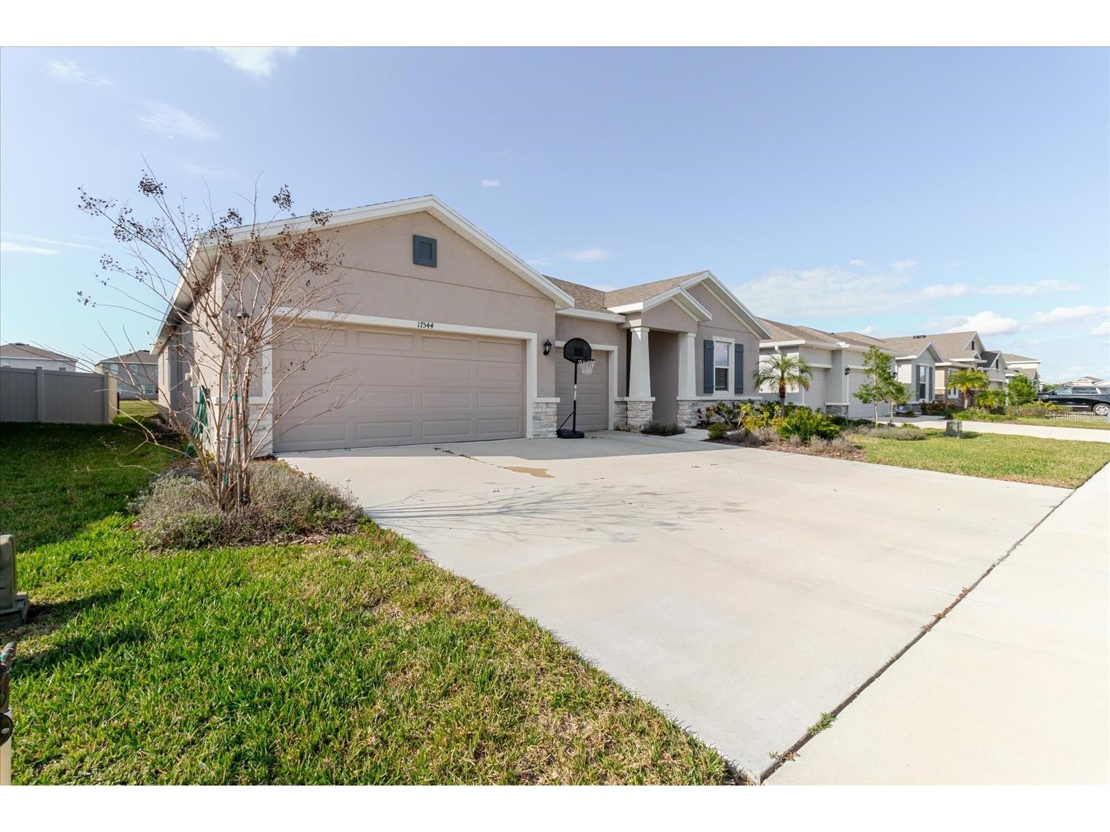 17544 Cantarina Cove Bradenton FL 34211 A4684744 image4