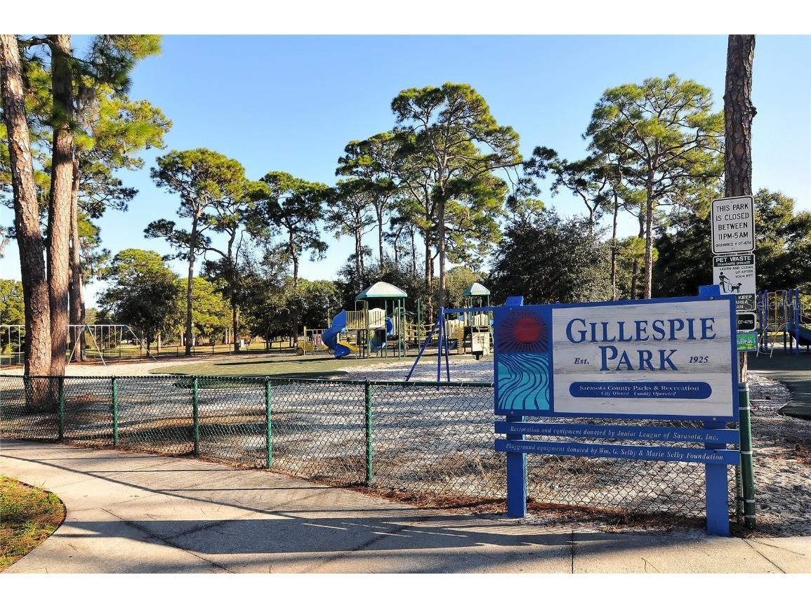 1755 7th Street Sarasota FL 34236 A4645817 image81