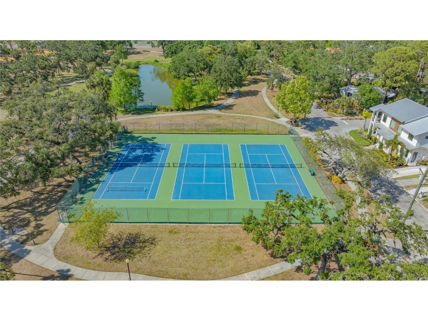 1755 7th Street Sarasota FL 34236 A4645817 image83