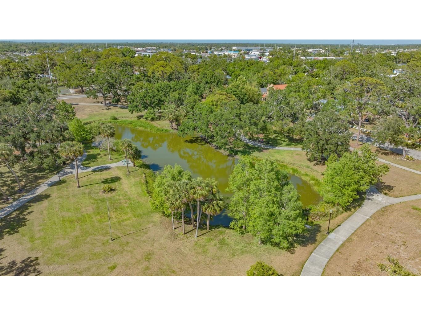 1755 7th Street Sarasota FL 34236 A4645817 image84