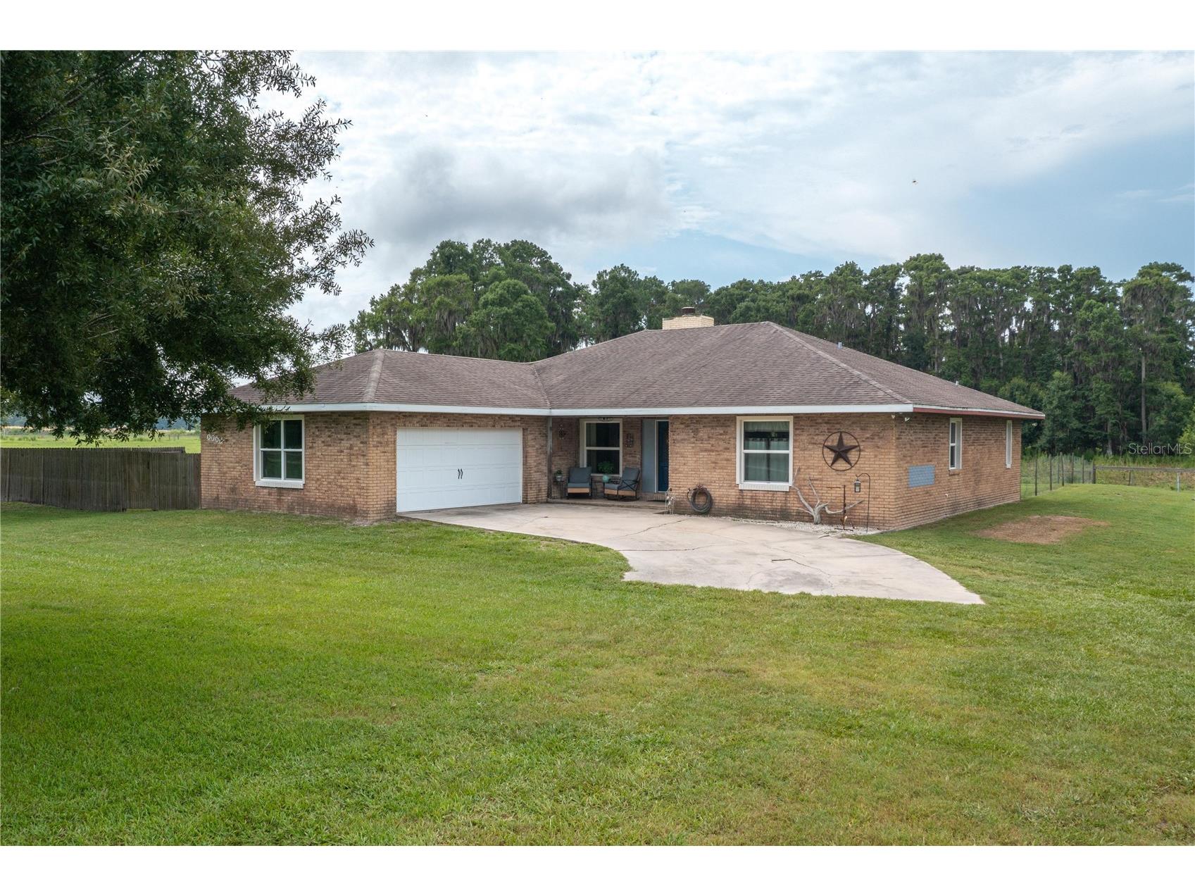 1755 Beth Lane Winter Haven FL 33880 P4939360 image2